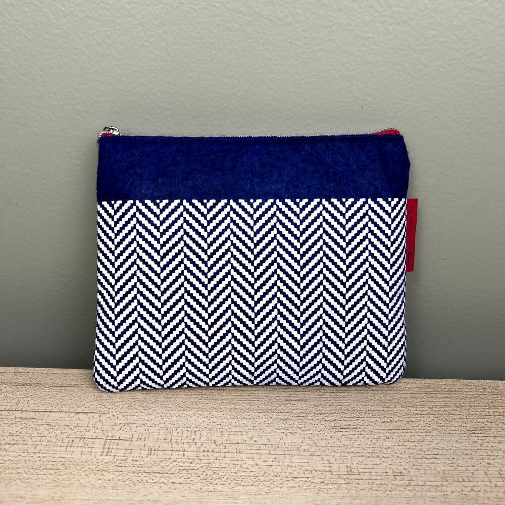 British Airways Traveller Plus Amenities Bag Cosmetics Toiletry Small Zip Pouch